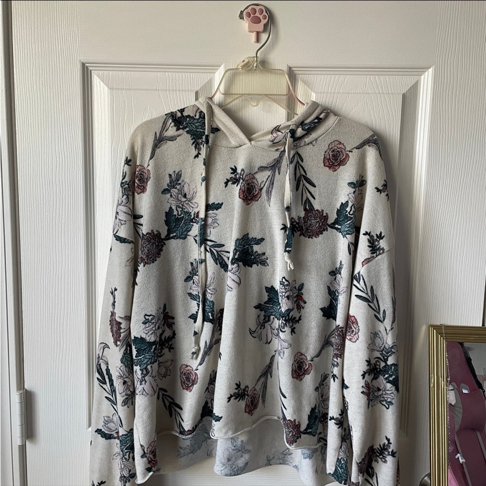 Rue 21 Cropped Floral Hoodie - 1X